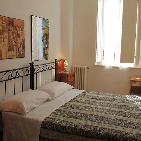 Palazzo Masi 3* سيينا