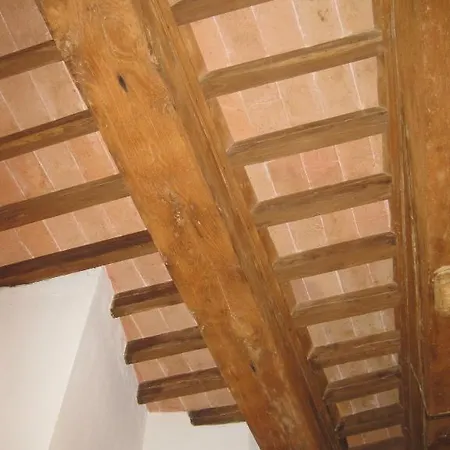 Palazzo Masi 3* سيينا