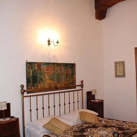 Oda ve Kahvaltı Palazzo Masi Siena