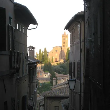 Oda ve Kahvaltı Palazzo Masi Siena